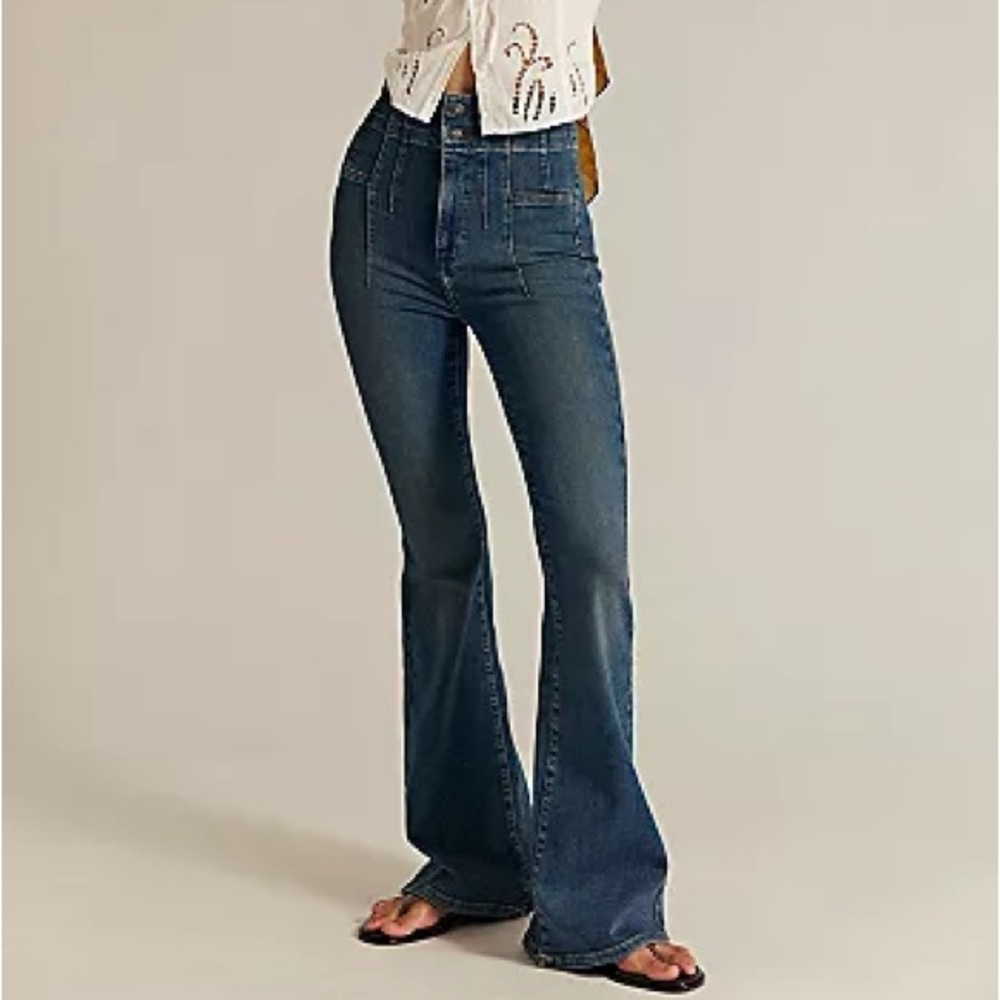 Free People Slim Flare Jeans Raw Hem Size 26